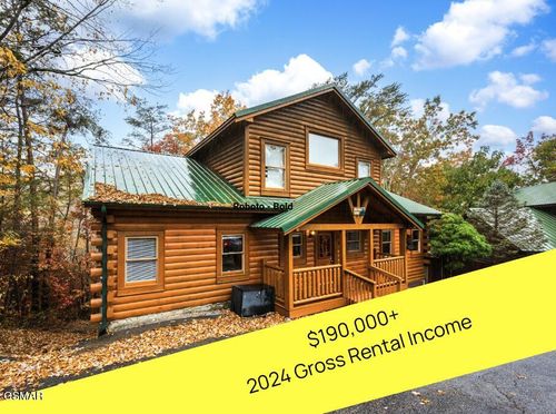 724 Chickasaw Gap Way, Pigeon Forge, TN, 37863 | Card Image