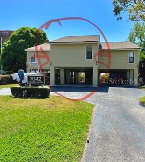 7042 Hibiscus Ave S, SOUTH PASADENA, FL, 33707-2883 | Card Image