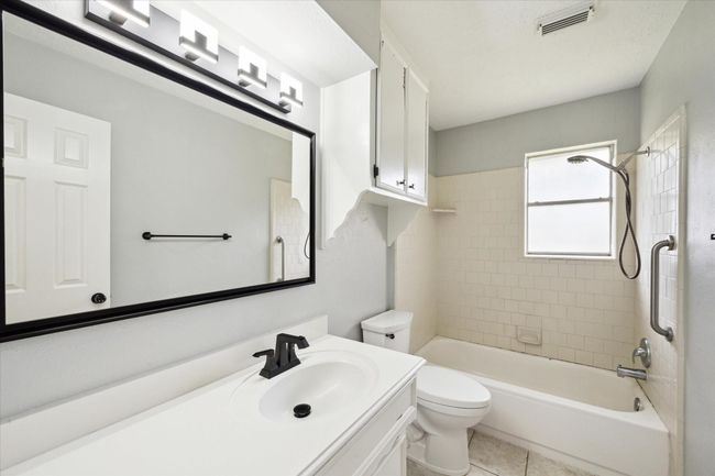 1804 Sleepy Creek Way, House other with 4 bedrooms, 2 bathrooms and 2 parking in Pearland TX | Image 20