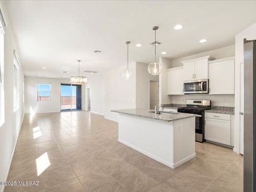 9816 N Solstice Ave, Tucson, AZ, 85743-0095 | Card Image