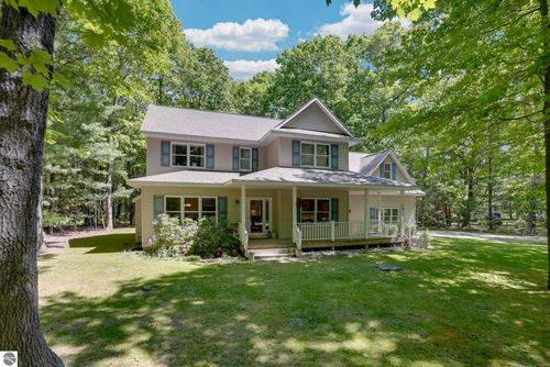 1424 Timber Ridge Dr, Manistee, MI, 49660-9684 | Card Image