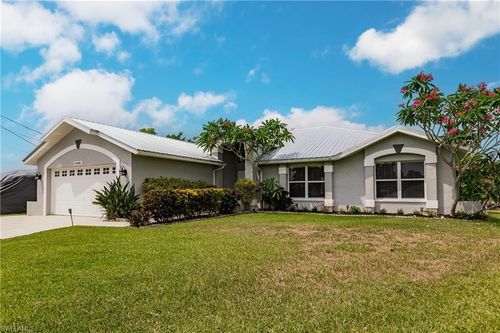 330 Bamboo Dr, NORTH FORT MYERS, FL, 33917-4101 | Card Image