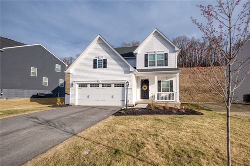137 Arnoni Dr, Jefferson Hills, PA, 15025-3201 | Card Image