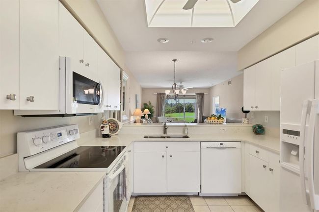UNIT-1215 - 9641 Castle Point Dr, Condo with 2 bedrooms, 2 bathrooms and null parking in Sarasota FL | Image 79