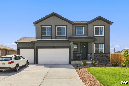 3425 Bella Luna Dr, Pueblo, CO, 81001-4910 | Card Image