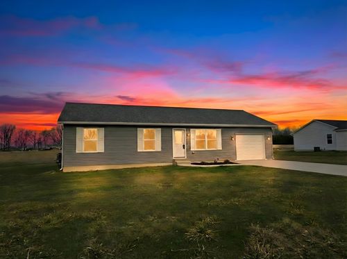 1173 Dove Ln, Milford, IN, 46542-9062 | Card Image