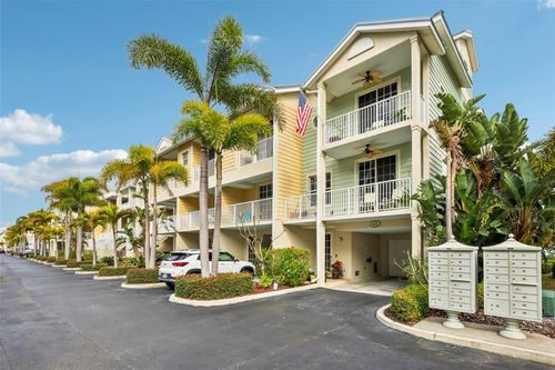 533 Bahia Beach Blvd, RUSKIN, FL, 33570-3023 | Card Image