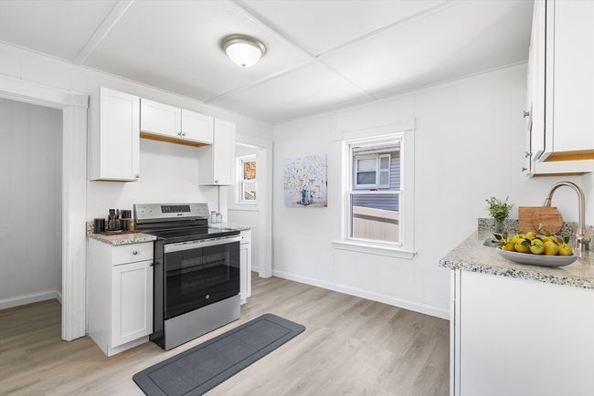 55 Endicott St, House other with 4 bedrooms, 1 bathrooms and 3 parking in Peabody MA | Image 4