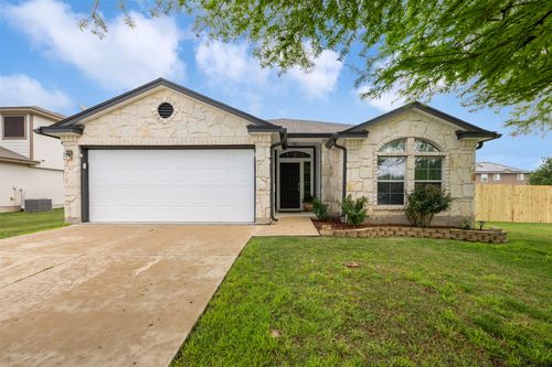 102 Anderson St, Hutto, TX, 78634-5318 | Card Image