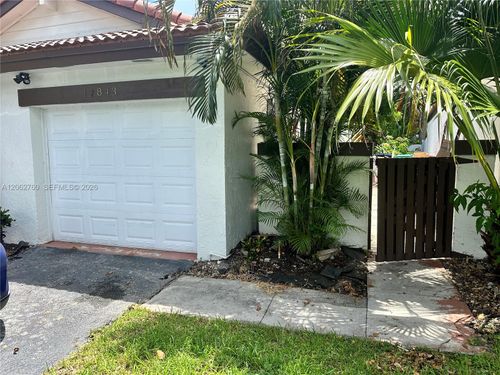 front-17843 Nw 63rd Ct, Hialeah, FL, 33015-4490 | Card Image