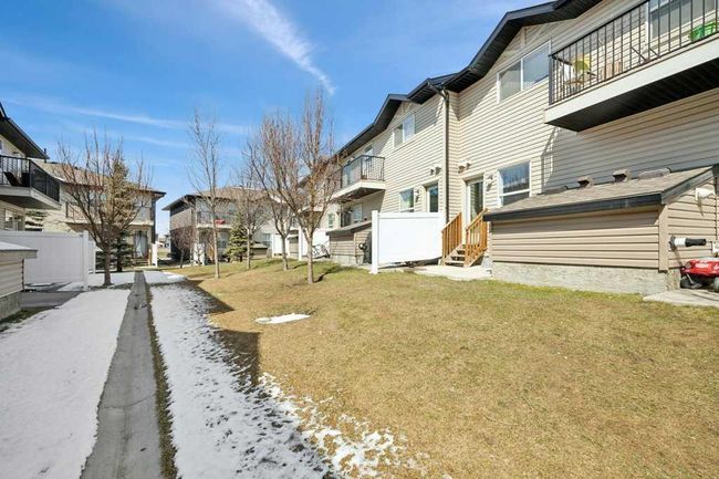 288 Saddlebrook Point Ne, Home with 2 bedrooms, 1 bathrooms and 2 parking in Calgary AB | Image 15