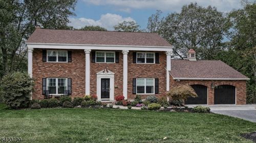 23 Erli St, Wayne, NJ, 07470-4303 | Card Image