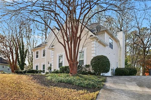 231 Sunset Hills Dr, Norcross, GA, 30071-2193 | Card Image