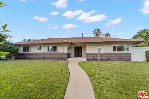 17633 Nordhoff St, Northridge, CA, 91325 | Card Image