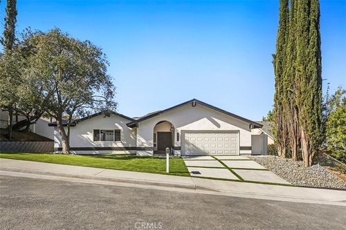 3955 United Rd, Agoura Hills, CA, 91301-3632 | Card Image