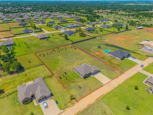 1458 Kelly Farm Road, Edmond, OK, 73025 | Card Image