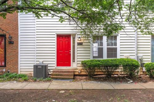 238 Chads Ford Way, Roswell, GA, 30076-2021 | Card Image