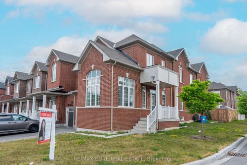 32 Titan Trail, Markham, ON, L3S0E2 | Card Image