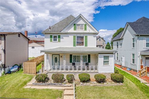 12 Foster Ave, Irwin, PA, 15642-3357 | Card Image