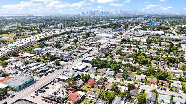 724 Nw 77 Th St, Home with 0 bedrooms, 0 bathrooms and 5 parking in Miami FL | Image 22