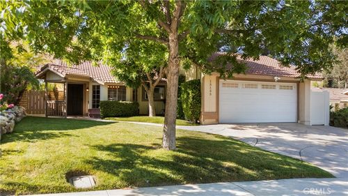 15155 Poppy Meadow St, Canyon Country, CA, 91387 | Card Image