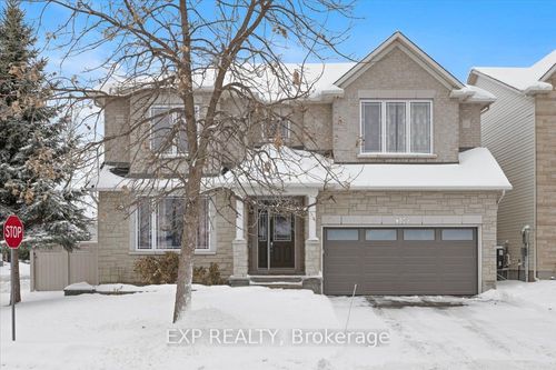 {{alt}} | Card Image