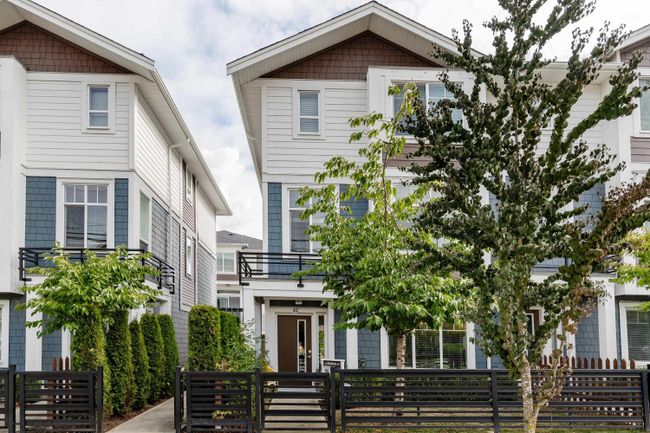 42 - 2528 156 Street, Townhouse with 3 bedrooms, 2 bathrooms and 2 parking in Surrey BC | Image 2