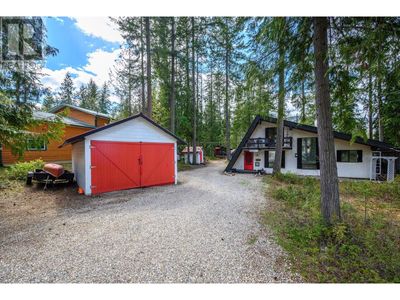 9039 Hummingbird Dr, House other with 2 bedrooms, 2 bathrooms and 6 parking in Swansea Point BC | Image 1