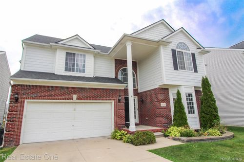 58743 Pembrooke Ave, New Haven, MI, 48048-2804 | Card Image