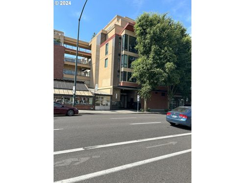 543-1620 Ne Broadway St, Portland, OR, 97232-1799 | Card Image