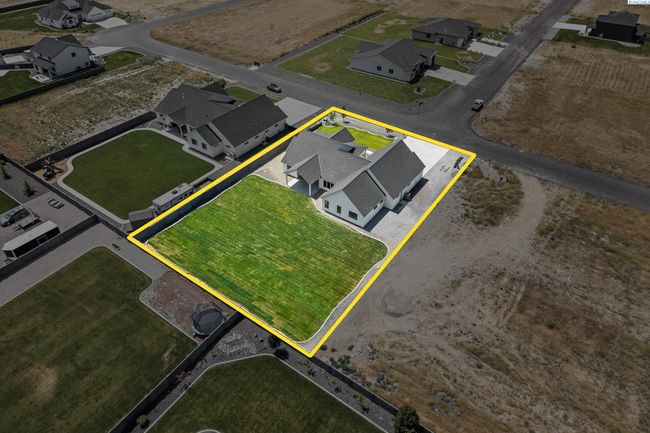 6537 Lazy B Dr, Home with 5 bedrooms, 4 bathrooms and null parking in Pasco WA | Image 43