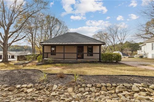 669 Leather St, buford, GA, 30518-3352 | Card Image