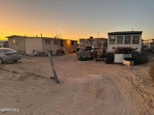 14783 Susser Dr, El Paso, TX, 79928-6802 | Card Image