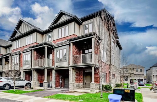 23 Ridgeside Lane W, Hamilton, ON, L8B1W5 | Card Image