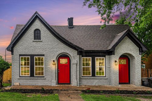 2934 Purington Ave, Fort Worth, TX, 76103-2823 | Card Image