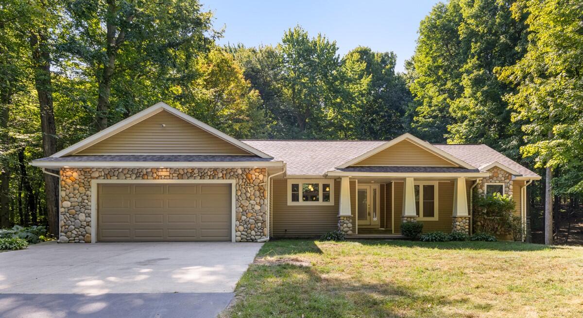 Johnson St, Coopersville, MI 49404