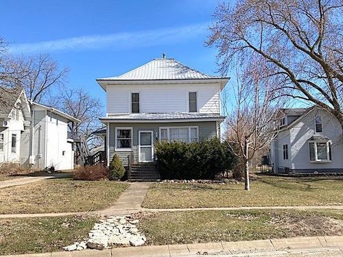 406 S Main St, Greene, IA, 50636-9410 | Card Image