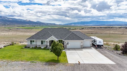 351 W Skyline Dr, Loa, UT, 84747-7783 | Card Image