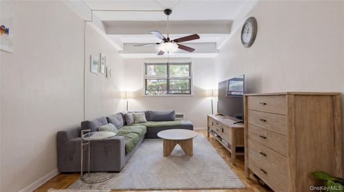 1s-83-40 Austin St, Kew Gardens, NY, 11415-1808 | Card Image