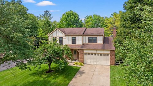 8935 Creekwood Dr, Maineville, OH, 45039-8208 | Card Image