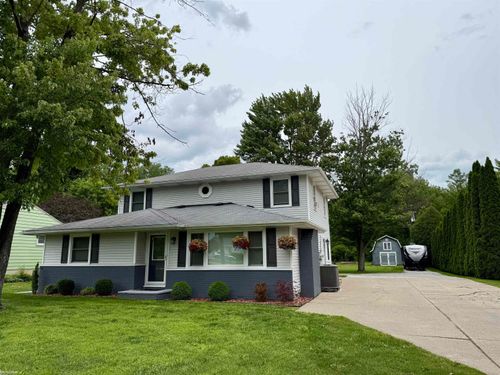 481 Michigan Ave, Marysville, MI, 48040-1192 | Card Image