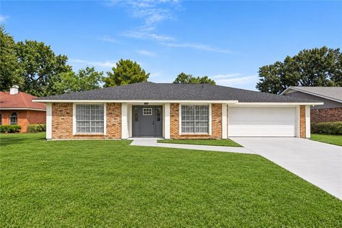 228 Lake Village Blvd, Slidell, LA, 70461-3614 | Card Image