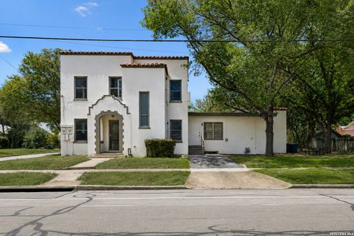326 E Mistletoe Ave, San Antonio, TX, 78212-3512 | Card Image
