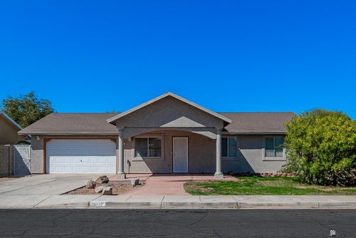 2692 W 27th St, Yuma, AZ, 85364-6872 | Card Image