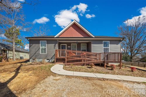 147 White St Sw, Concord, NC, 28027-6251 | Card Image