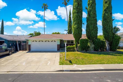 350 Weatherly Way, Vacaville, CA, 95687 | Card Image