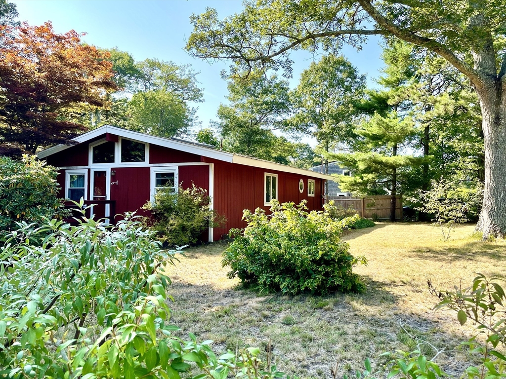 Kimberley Way, Harwich, MA 02645