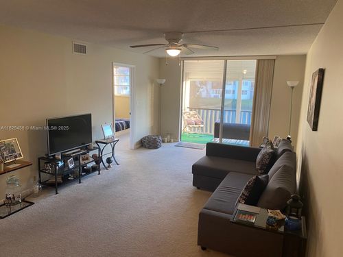 apt-206-361 S Hollybrook Dr, Pembroke Pines, FL, 33025-1255 | Card Image