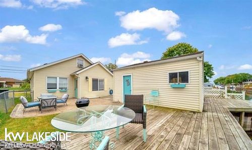 37861 Elmlane, Harrison Twp, MI, 48045-2713 | Card Image