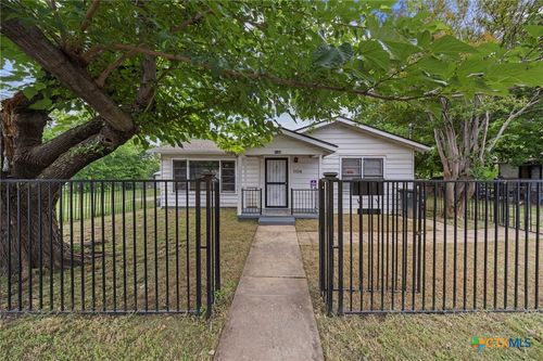 1104 N 10th St, Killeen, TX, 76541-3517 | Card Image